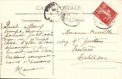 Los castillos de la POSTAL de la VENDIMIA del manzana-brandy de Balleroy marcan con hoyos y el puente