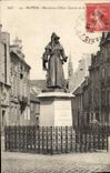 CPA Bayeux La statue d'alain chartier 