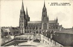 CPA Bayeux Le cathedrale prise de l'ancien eveche