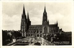 CPA Bayeux La Cathedrale prise de l'ancien eveche