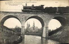 CPA Bayeux Le viaduc de l'Aure et vue sur la cathedrale Train 