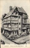 CPA Bayeux Vielle Maison Rue Saint Martin