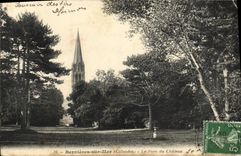 VINTAGE POSTCARD Bernieres On Sea the park of the castle