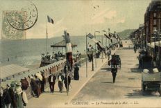 CPA Cabourg La Promenade de la Mer