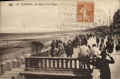 CPA Cabourg La Digue et la Plage