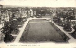 CPA Cabourg Panorama et les Jardins 