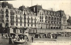 CPA Cabourg La Plage Vue Vers le Grand Hotel 