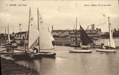 VINTAGE POSTCARD Divine the Port Boats