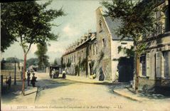VINTAGE POSTCARD Divine Fashionable country inn of William the Conqueror and the Street of Hastings
