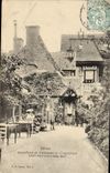 VINTAGE POSTCARD Divine Fashionable country inn of William the Conqueror interior Court