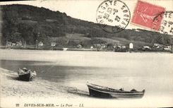 VINTAGE POSTCARD Divine on Sea the Port