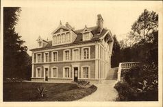 CPA Les Buissonnets Facade et terrasse