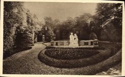 CPA Lisieux Le jardin des Buissonnets