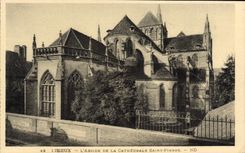 CPA Lisieux L'Abside de la Cathedrale saint pierre