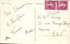 Casas de las mujeres mayores de Lisieux de la POSTAL de la VENDIMIA y la calle con el tanque