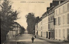 CPA Lisieux Le boulevard de pont leveque