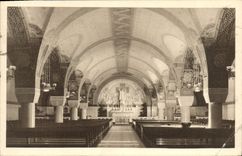 CPA La Basilique de Lisieux La crypte Vue generale