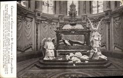 La POSTAL Chapellr de la VENDIMIA y expulsa de Lisieux