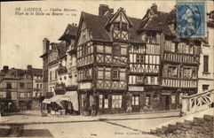 CPA Lisieux Vieilles Maisons place de la halle au beurre