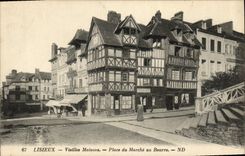 CPA Lisieux Vieilles maisons place du marche du beurre