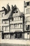 CPA Lisieux Vieilles maisons place victor hugo