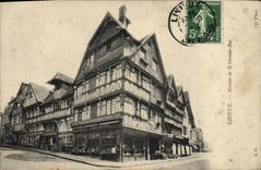CPA Lisieux Maisons de la grande rue