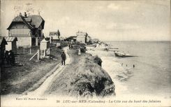 CPA Luc Sur mer la cote vue du haut des falaises