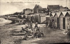 VINTAGE POSTCARD Lion sur Mer cabins on the beach Children
