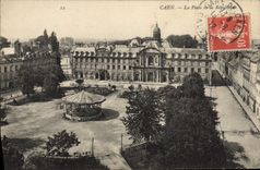 CPA Caen La place de la Republique