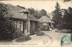 CPA Lisieux Entree du Jardin de L'Etoile 