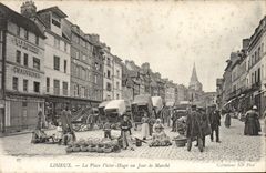 POSTAL Lisieux de la VENDIMIA el lugar Victor Hugo un día de mercado