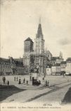 CPA Lisieux La Place Thiers et la Cathedrale Saint Pierre 