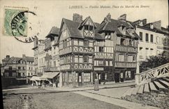 CPA Lisieux Vieilles Maisons Place du Marche au Beurre 