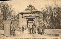 VINTAGE POSTCARD Caen Carries Principal of the Castle Barracks Lefebvre Militaria