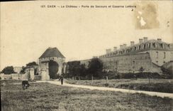 CPA Caen Le Chateau Porte de Secours et Caserne Lefevre Militaria 