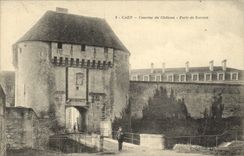 CPA Caen Caserne du Chateau Porte de Secours 
