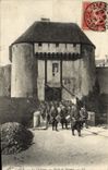 CPA Caen Le Chateau Porte de Secours Soldats Militaria