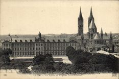 CPA Caen Le Lycee et l'Eglise St Etienne 