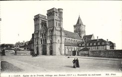 CPA Caen Eglise de la Trinite Abbaye aux Dames Ensemble au sud Ouest 