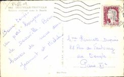 CPA Deauville Trouville Voiliers rentrant dans le bassin Bateaux