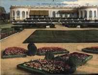 CPA Deauville La Plage fleurie le casino