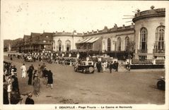 CPA Deauville plage fleurie le casino et normandy