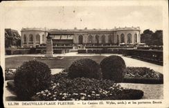 CPA Deauville Plage Fleurie le casino et les parterres fleuris