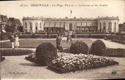 CPA Deauville La plage fleurie le casino et les jardins