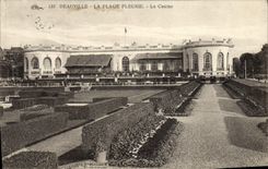 CPA Deauville La plage fleurie le casino