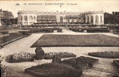 CPA Deauville plage fleurie le casino