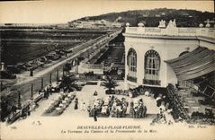 CPA Deauville la plage fleurie la terrasse du casino et la promenade de la mer