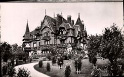 CPM Deauville La Plage Fleurie ferme du coteau