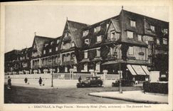 CPA Deauville la plage fleurie le normandy hotel