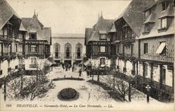 VINTAGE POSTCARD Deauville Normandy hotel the court Norman
